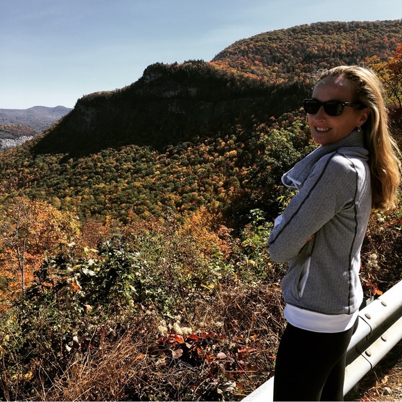 Meet your Posher, Jennifer - Picture 10 of 11